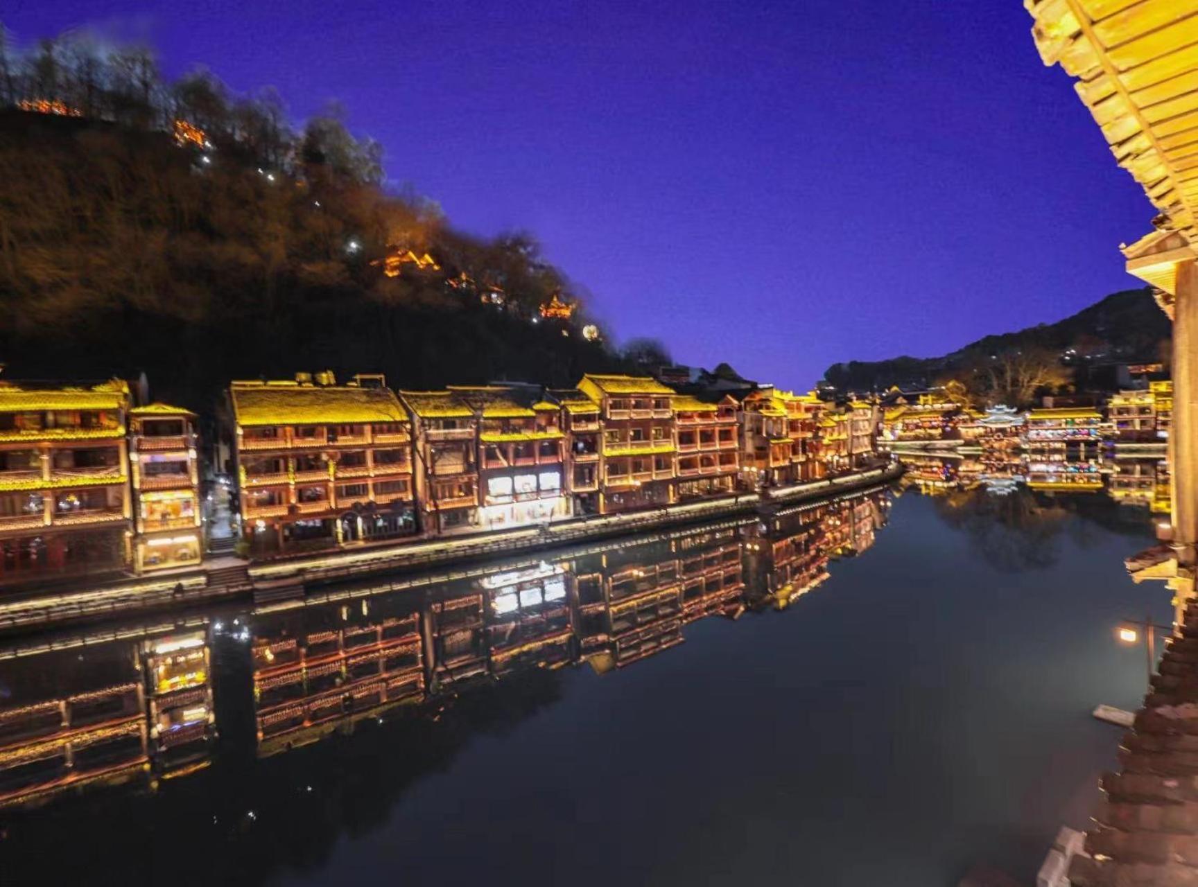 Fenghuang Ancient Town Lazy Cat Riverside Inn Exteriér fotografie
