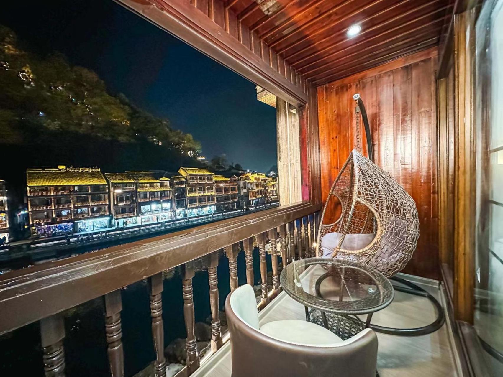 Fenghuang Ancient Town Lazy Cat Riverside Inn Exteriér fotografie