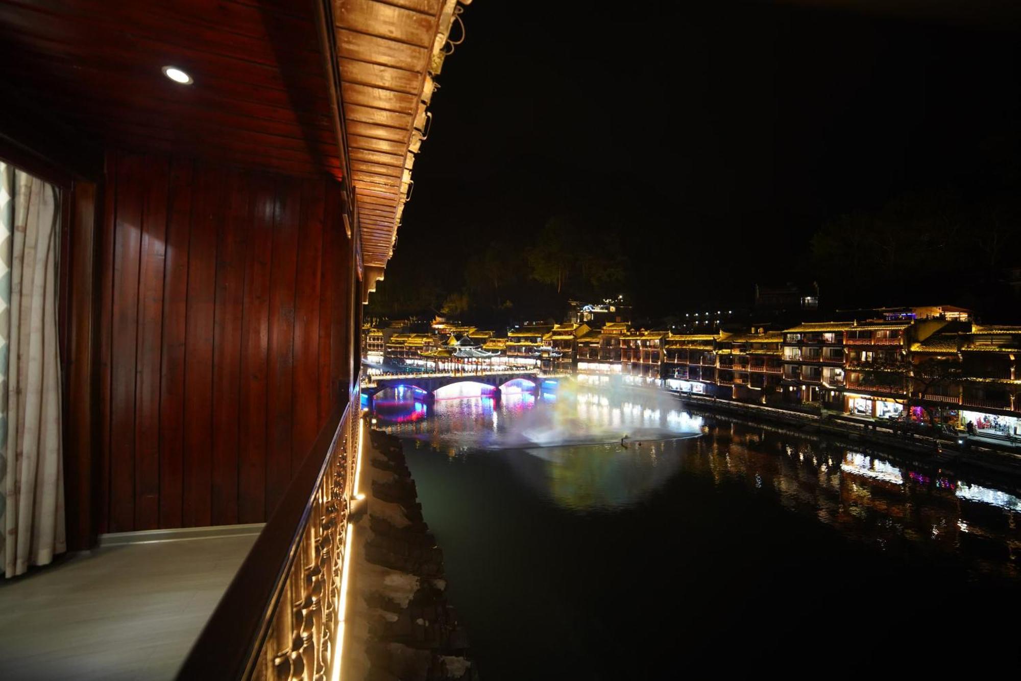 Fenghuang Ancient Town Lazy Cat Riverside Inn Exteriér fotografie
